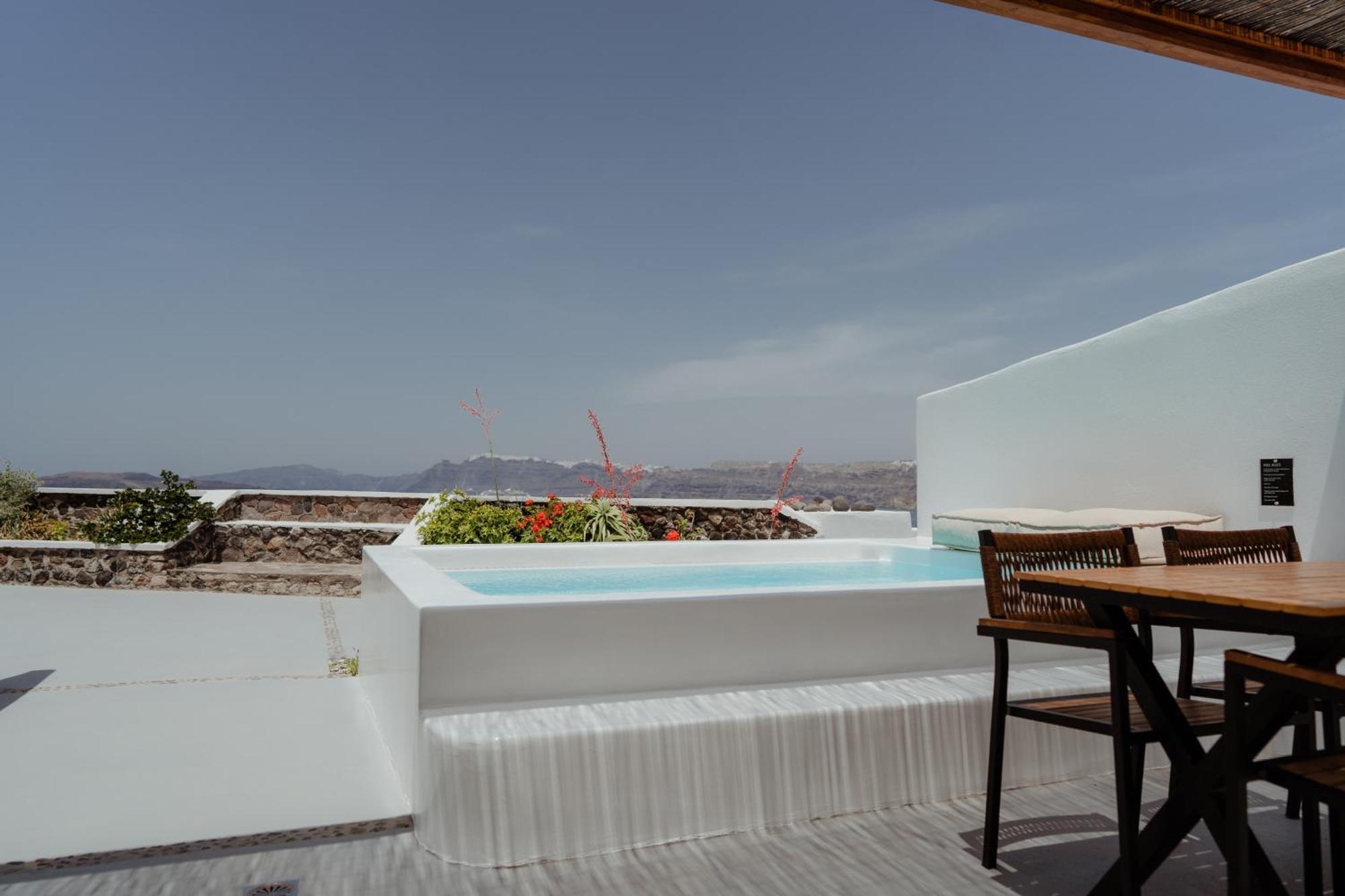 Hotel Goulielmos Akrotiri  Exterior photo